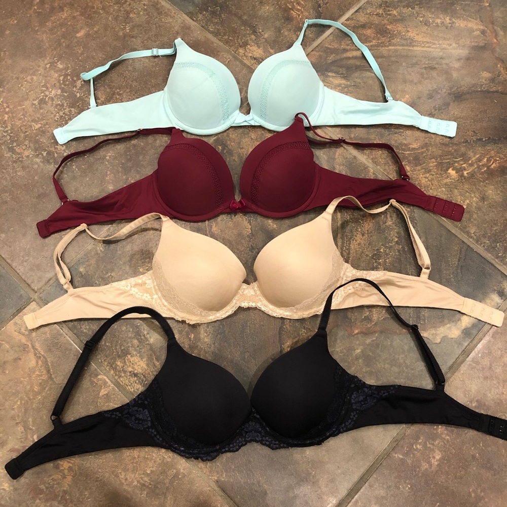 Lot of bras